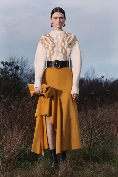 Look 9